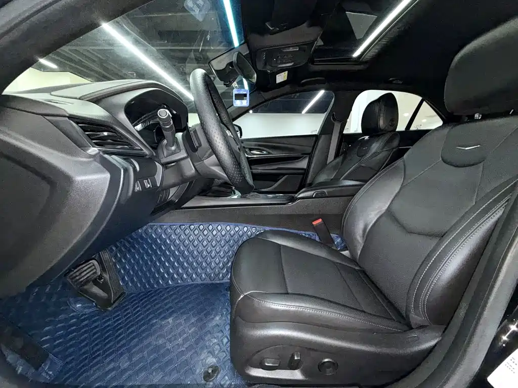 Cadillac CT4 28 T Luxury