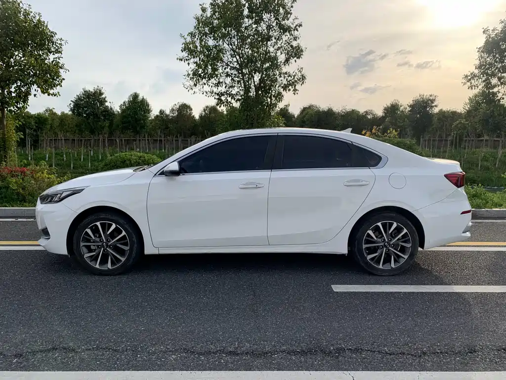 Kia K3 1.5 L CVT Fashion