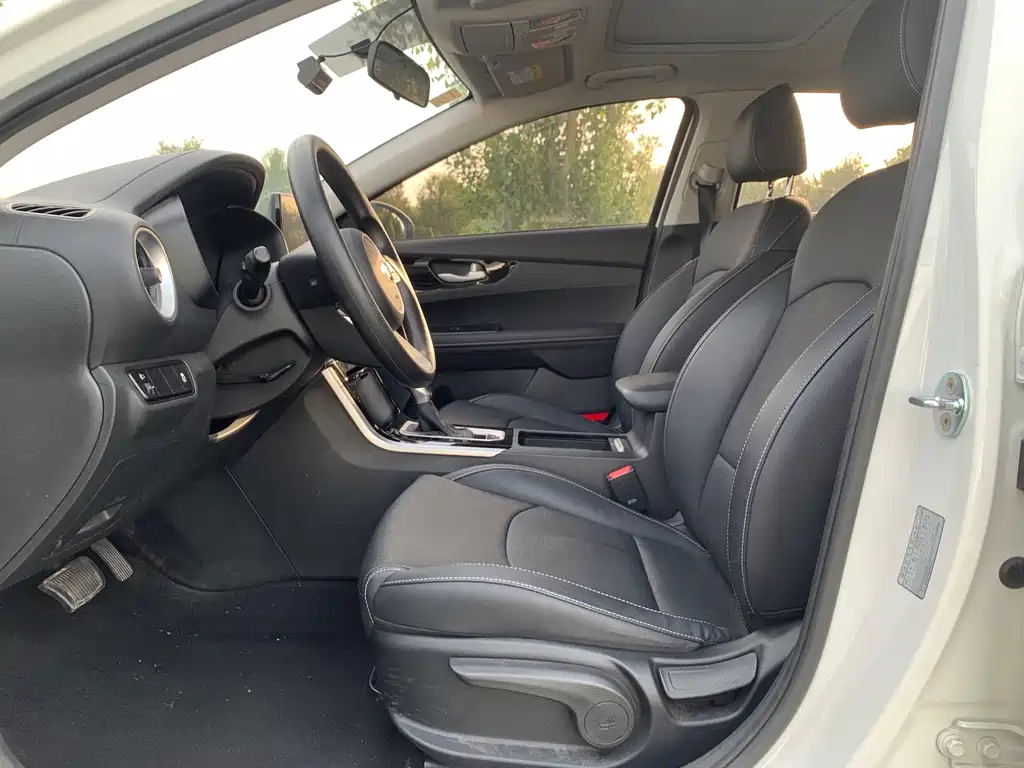 Kia K3 1.5 L CVT Fashion