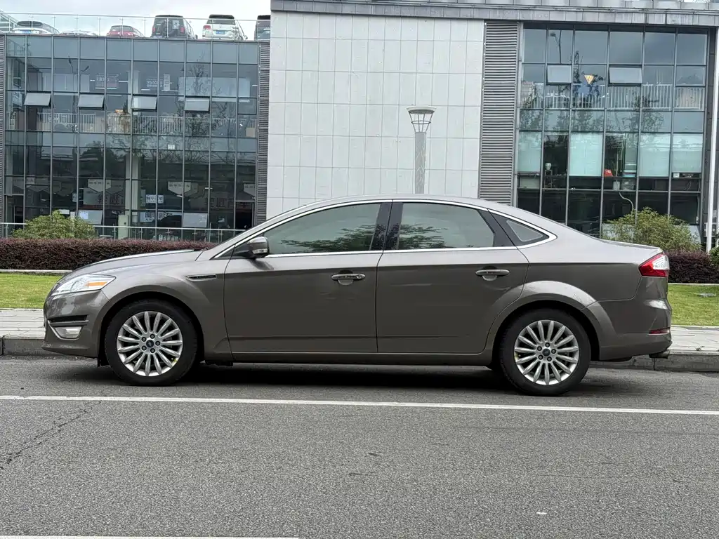 Mondeo (Zhisheng) 2.3 L Luxury
