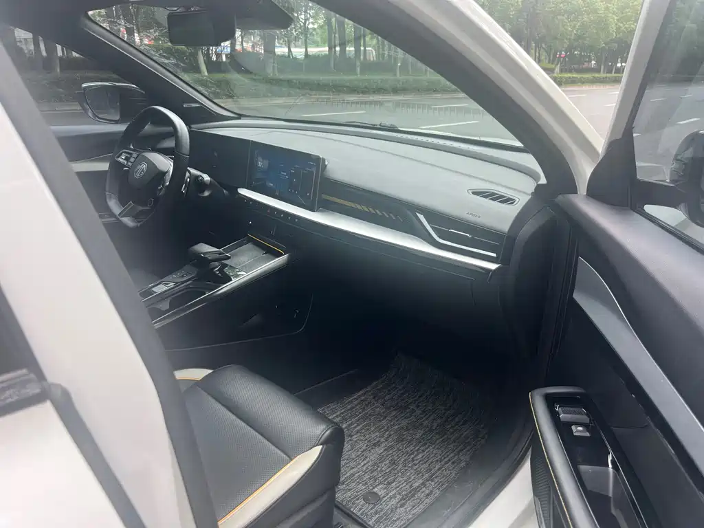 MG5 Scorpio 1.5 T Trophy Sport Grand Enjoyment