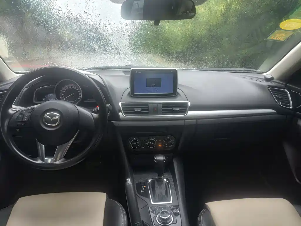 Mazda 3 Axela Sedan 1.5 L Auto Comfort