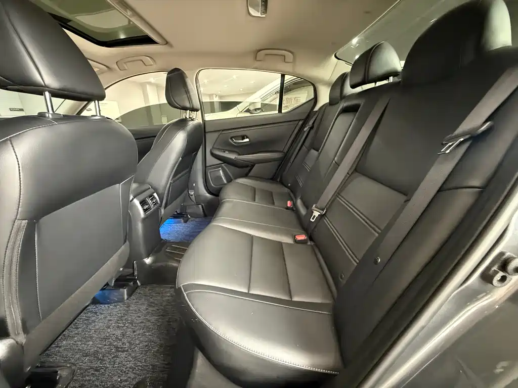 Sylphy 1.6 L XL CVT Joy