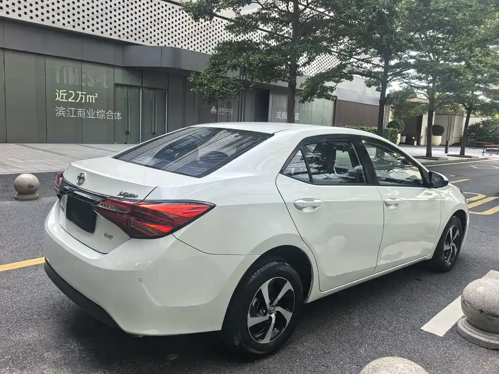 Levin Facelift 185 T CVT Elite CN-V