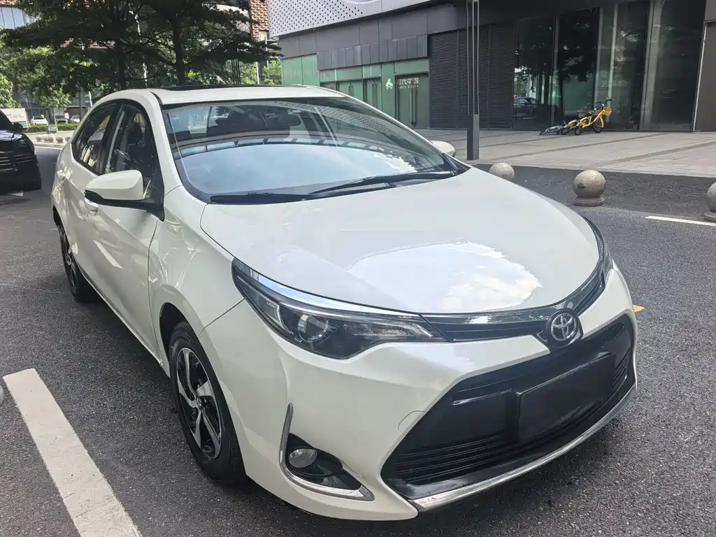 Levin Facelift 185 T CVT Elite CN-V
