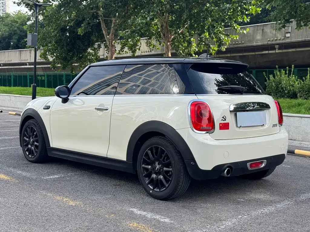 MINI 1.5 T COOPER