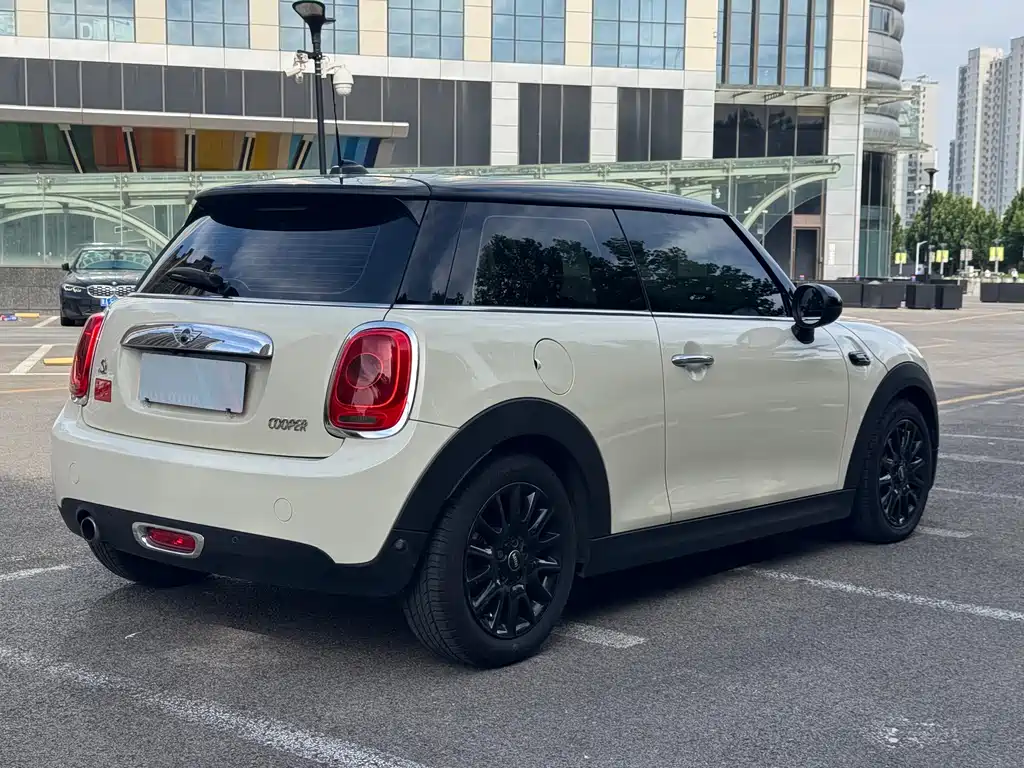 MINI 1.5 T COOPER