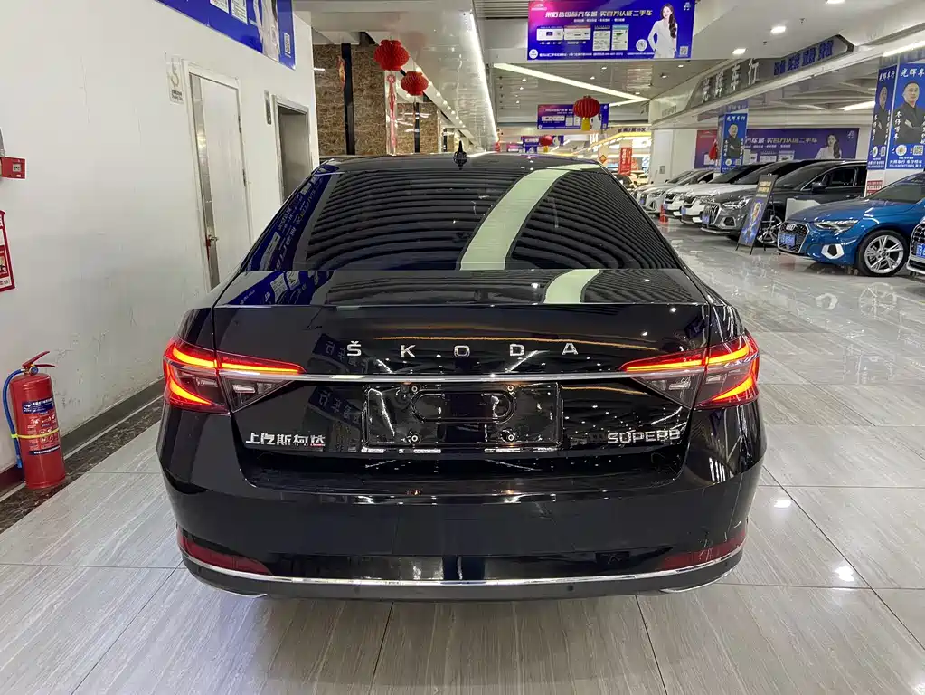 Superb Facelift TSI280 DSG Premium