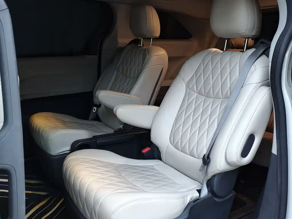 Sienna 2.5 L Hybrid Comfort