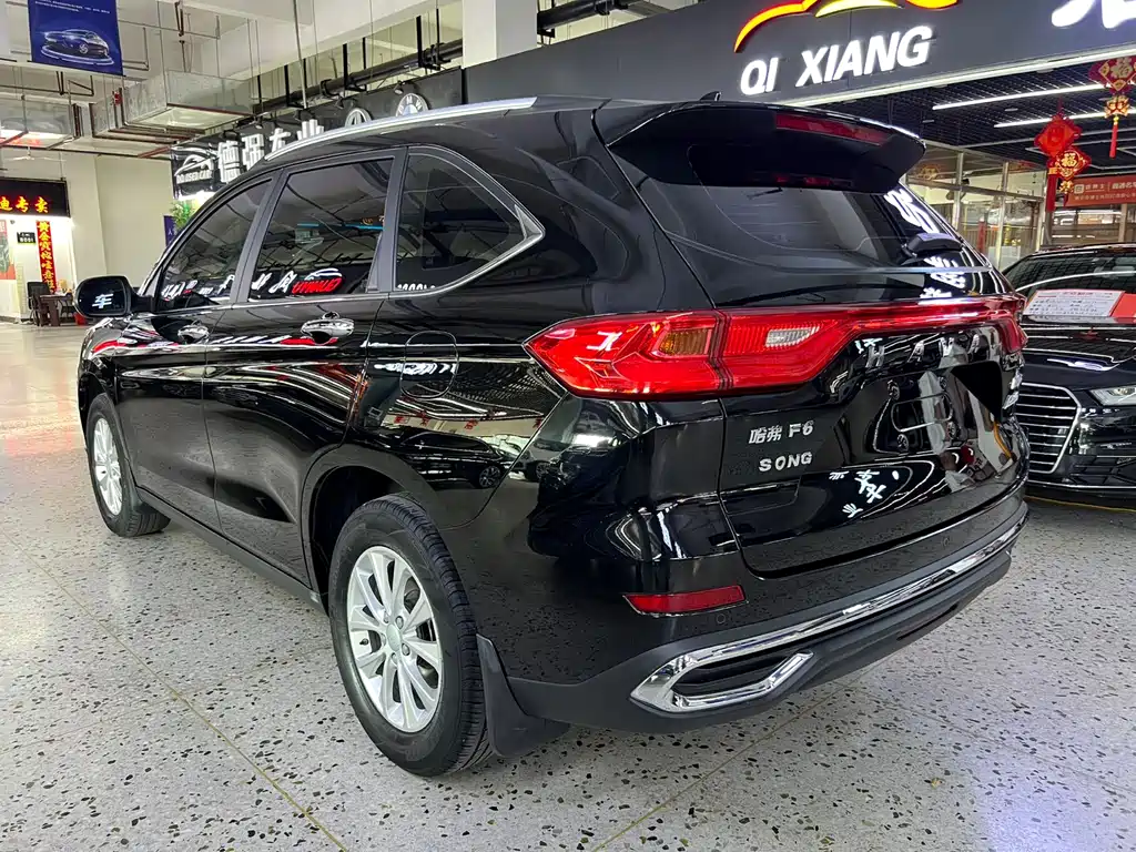 Haval M6 PLUS 1.5 T DCT Luxury Connected
