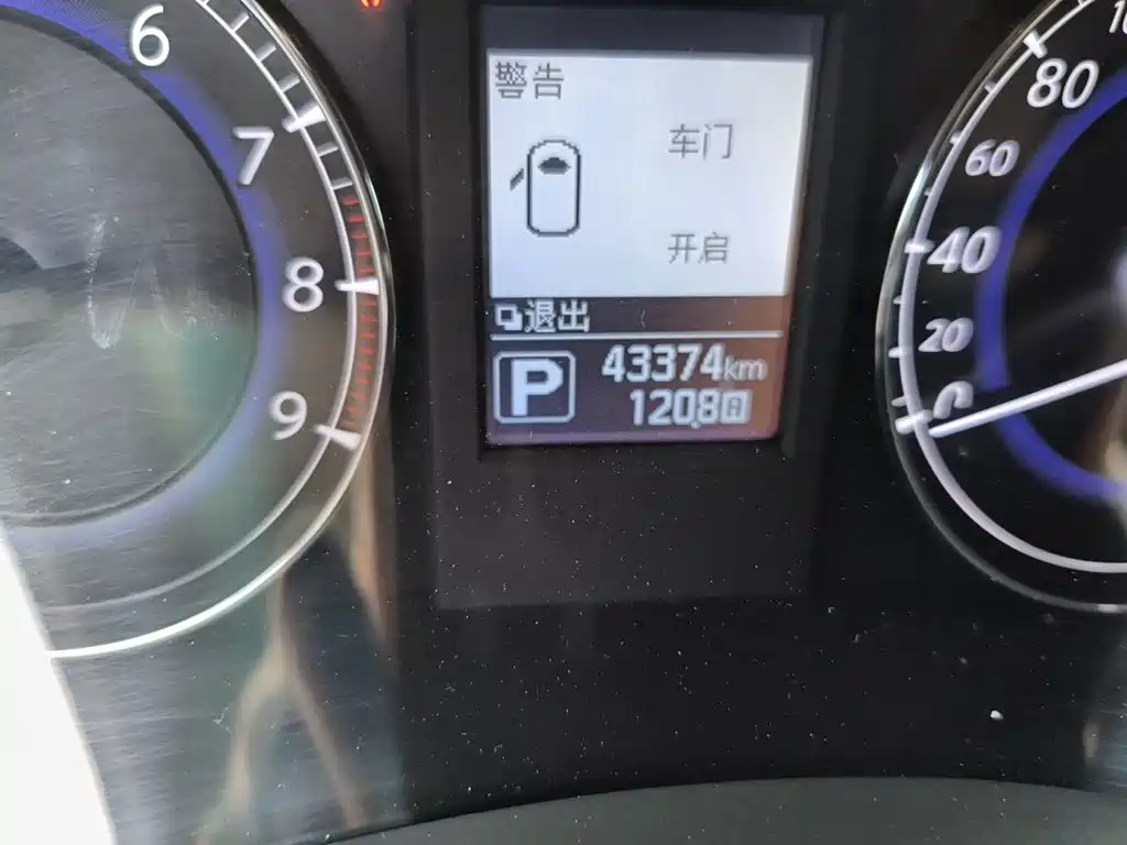 Infiniti QX50 2.5 L Joy