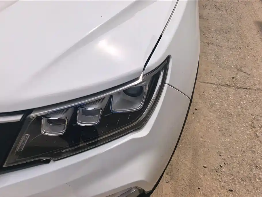 Bojun 博骏 2021款 运动版 1.5 L CVT舒适型