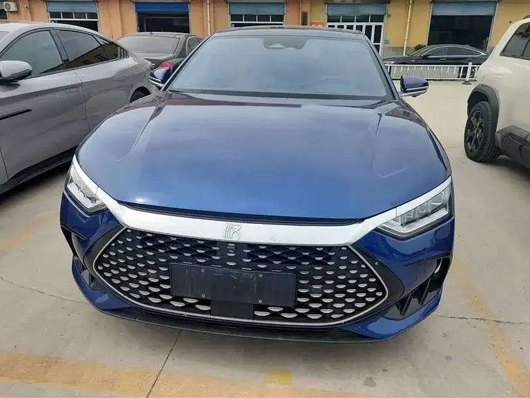 BYD Han DM-i 242 KM Flagship