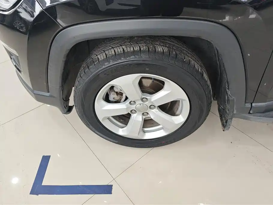 Compass 200 T Auto Home Enjoyment