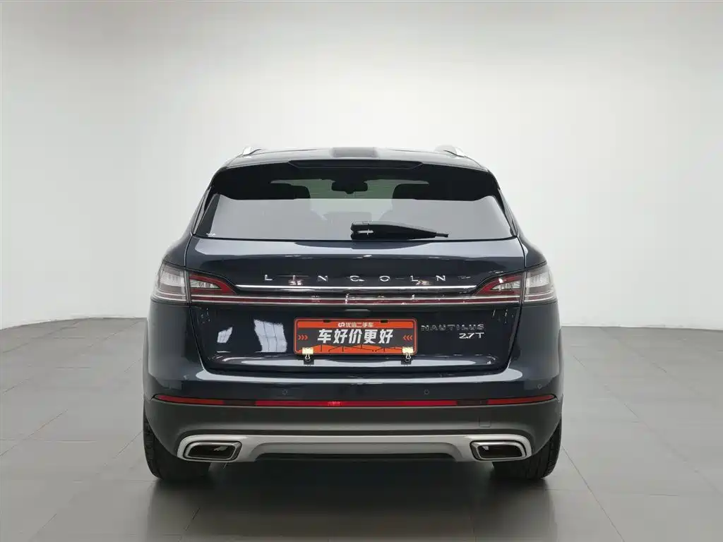Nautilus 2.7 T 4 WD Honor Shine