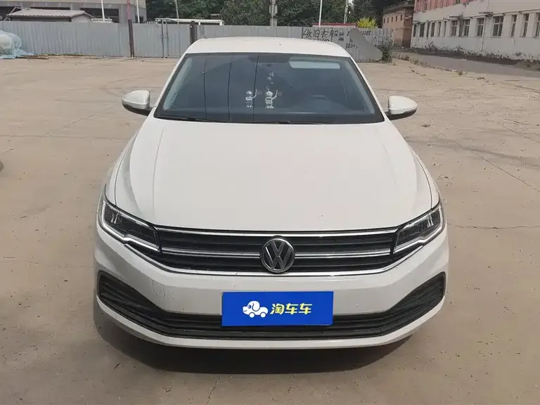 Volkswagen Bora 1.5 L Auto Fashion