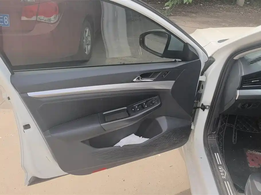 Bora 1.5 L Auto Fashion