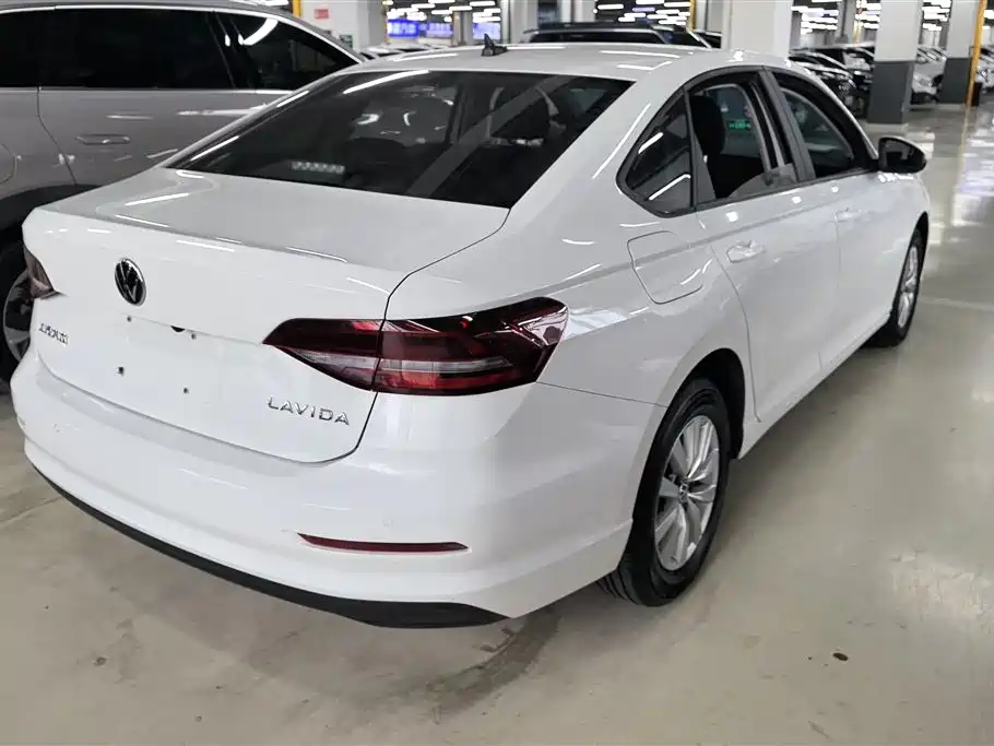 Lavida 1.5 L Auto Style