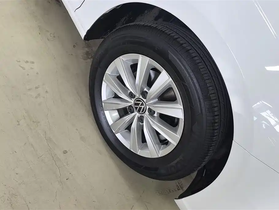 Lavida 1.5 L Auto Style