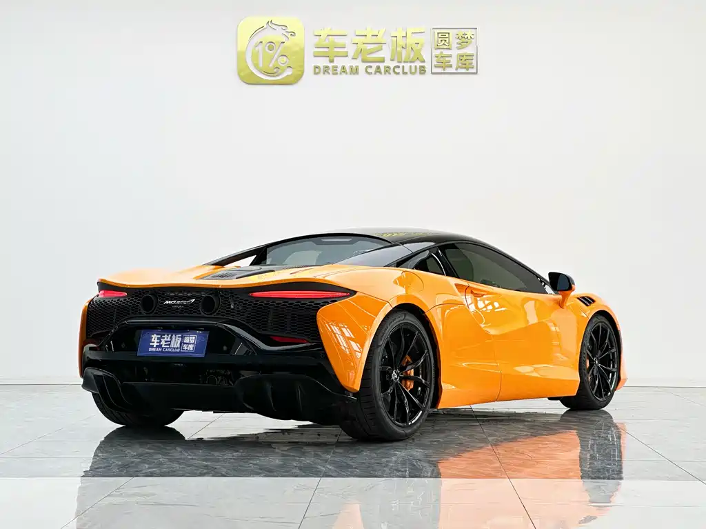 Artura 3.0 T Hybrid Standard