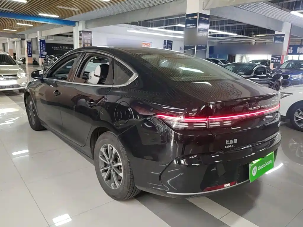 Destroyer 05 Glory DM-i 55 KM Luxury