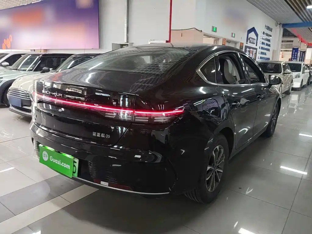 Destroyer 05 Glory DM-i 55 KM Luxury