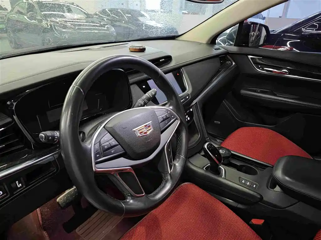 Cadillac XT5 28 T 4 WD Luxury