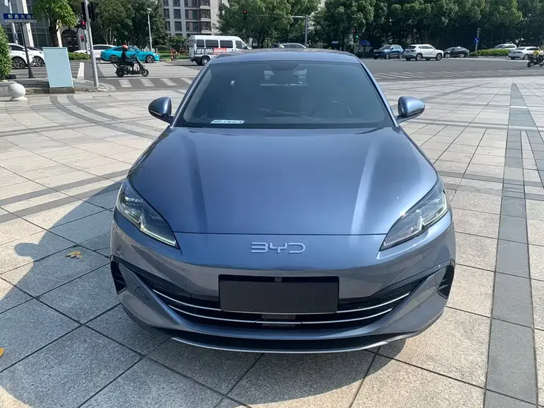 BYD Seal 06 DM-i 80 KM Luxury