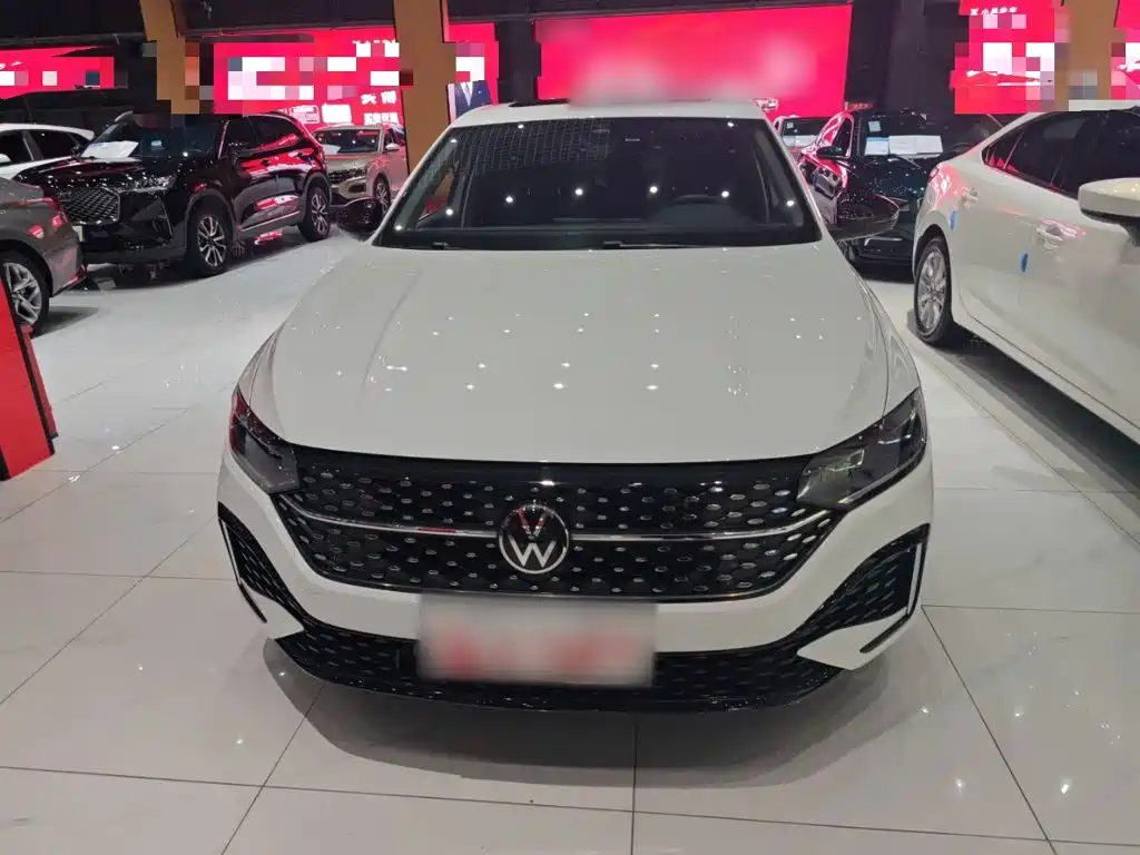 Lavida 300 TSI DSG Starry Sky Manyi