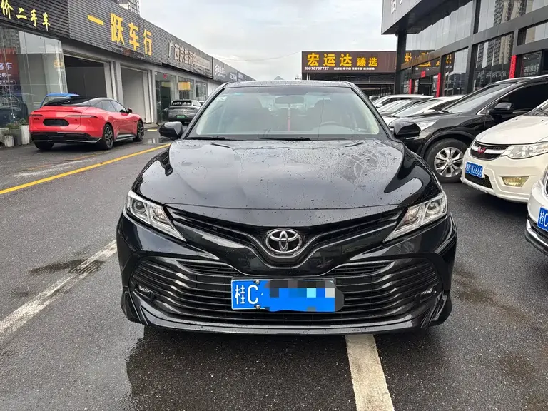 Toyota Camry 2.0 E Elite