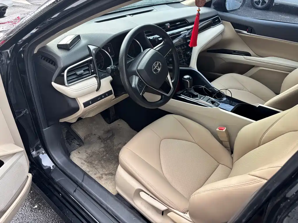 Camry 2.0 E Elite