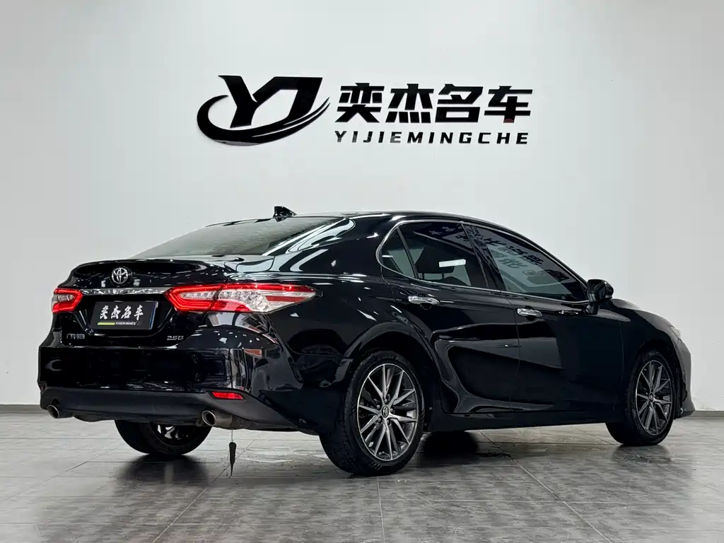 Camry 2.5 G Luxury