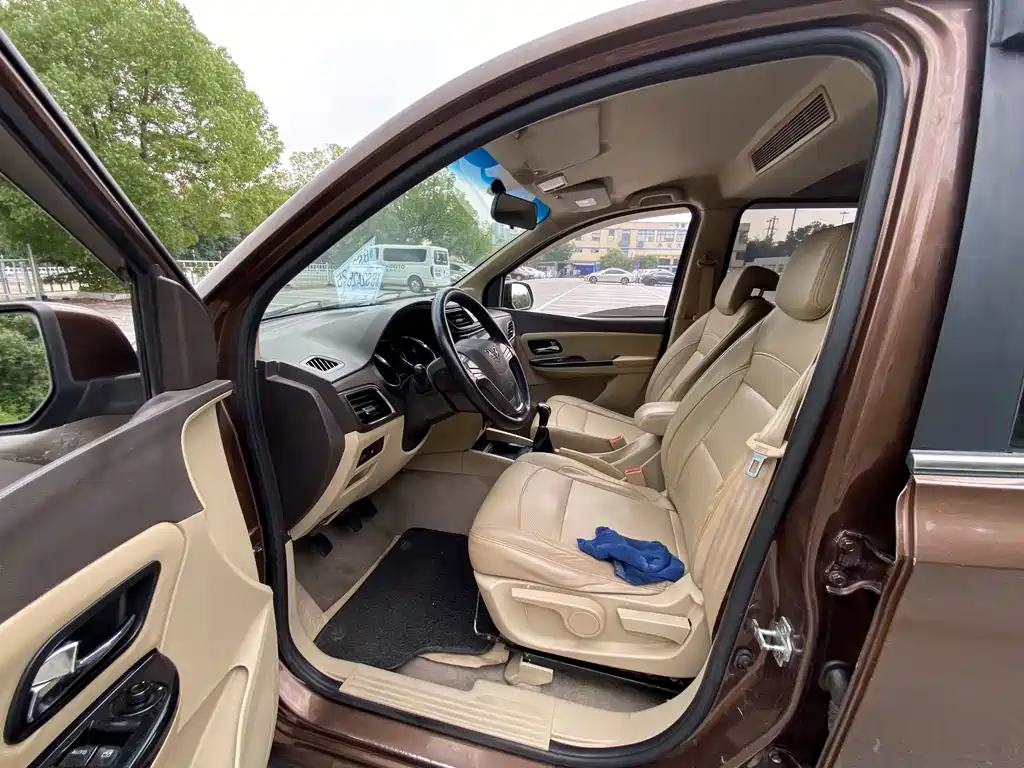 Wuling Hongguang 1.5 L S1 Comfort CN-V