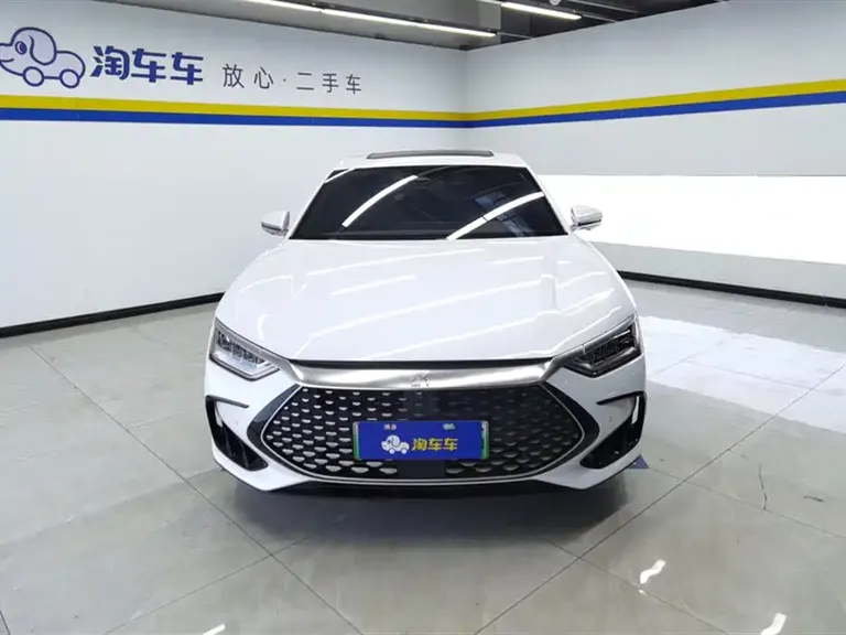BYD Han DM-i 121 KM Honored