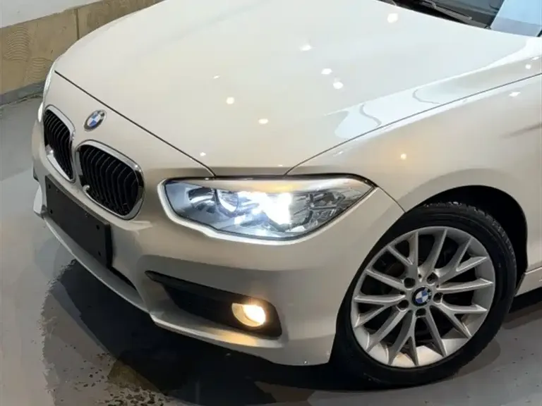 BMW 1 Series (Import) 120 i Leading