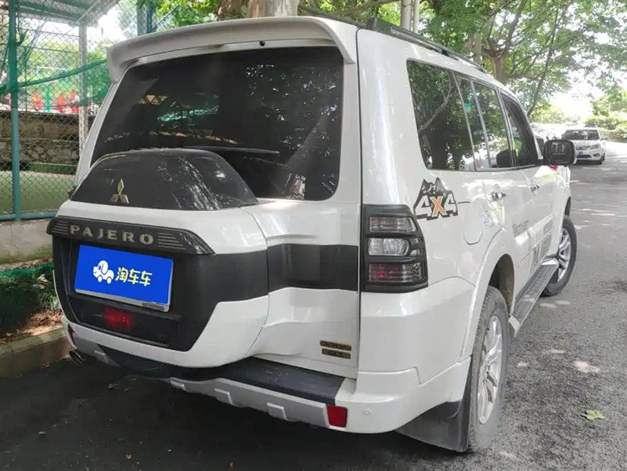 Pajero (Import) 3.8 L Auto