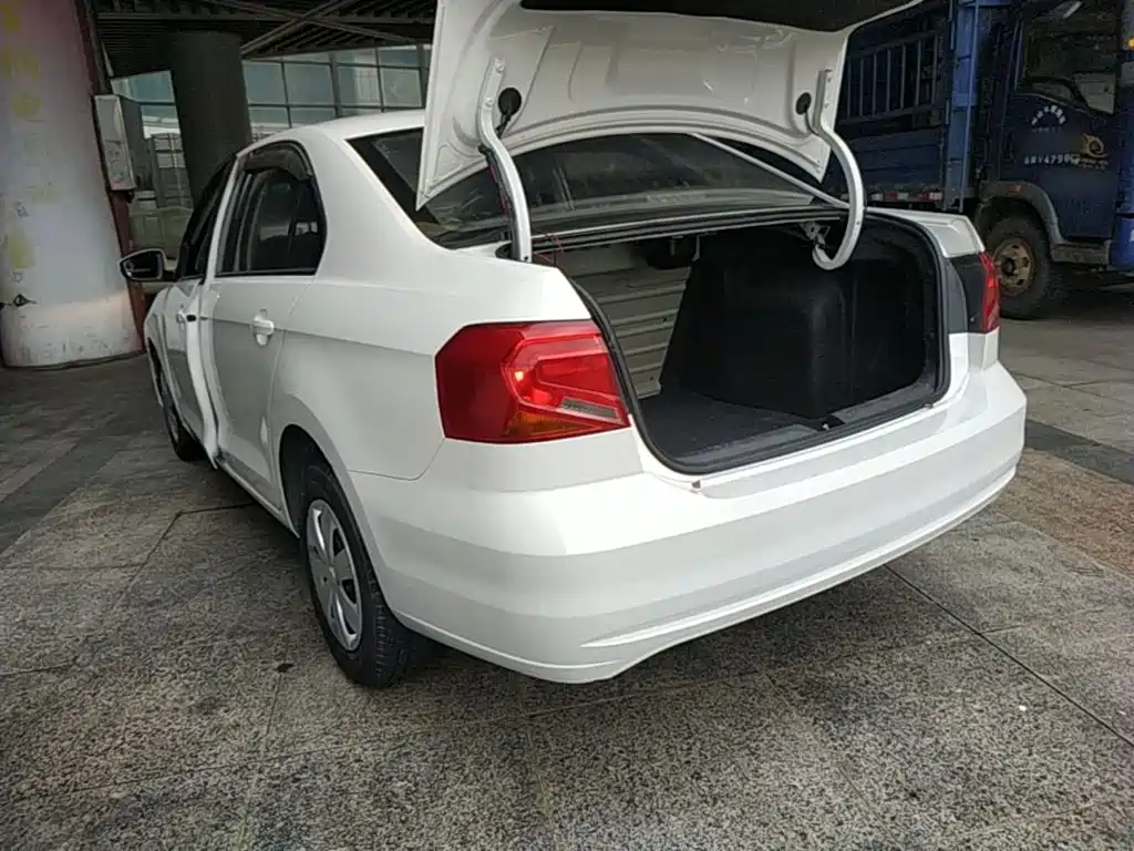 Jetta 1.5 L Manual Fashion