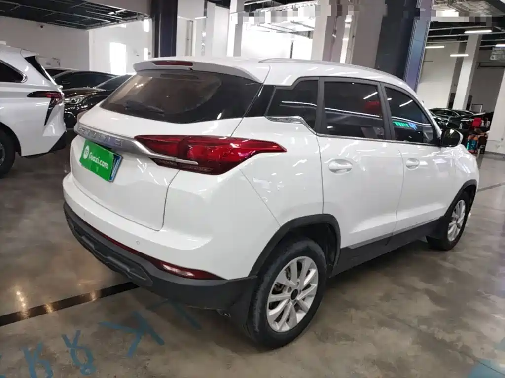 BAIC X3 1.5 T Manual Glory