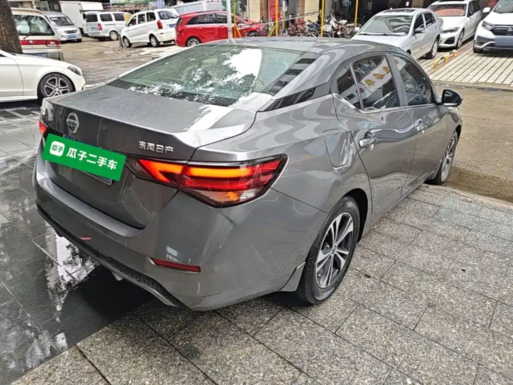 Sylphy 1.6 L XL CVT Joy