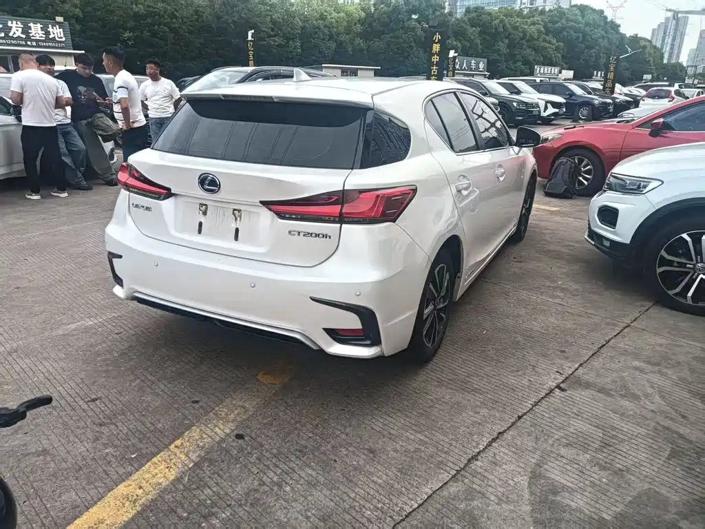 Lexus CT CT200 h Elite Mono