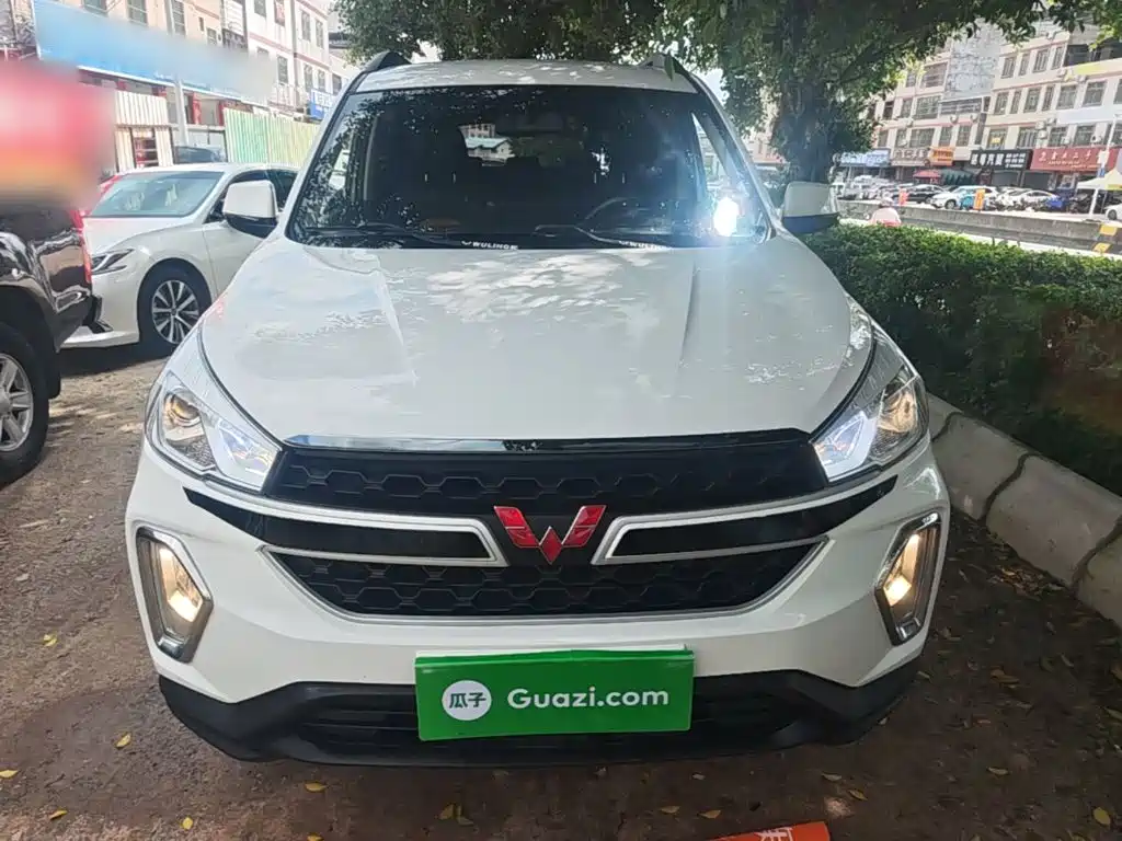 Wuling Hongguang S3 1.5 L Manual Comfort CN-V