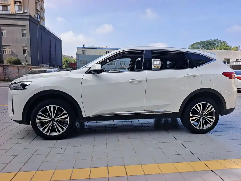Haval F7 2.0 T 2 WD i Motion