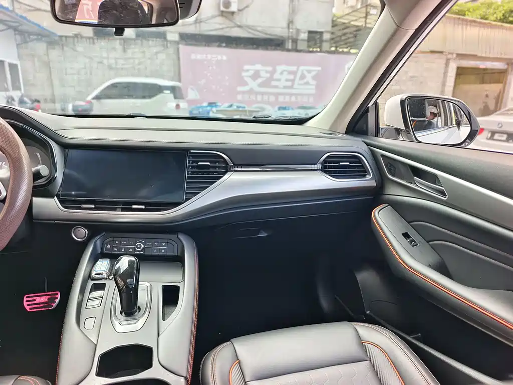 Haval F7 2.0 T 2 WD i Motion