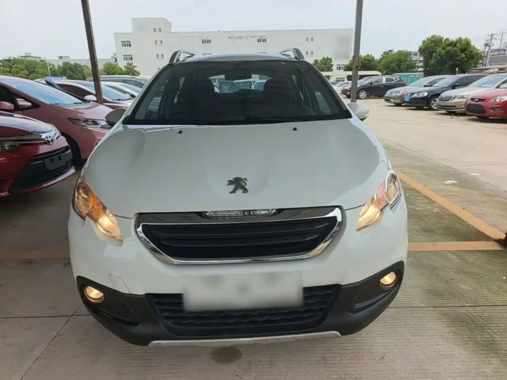 Peugeot 2008 2014 1.6 L Manual Trendy