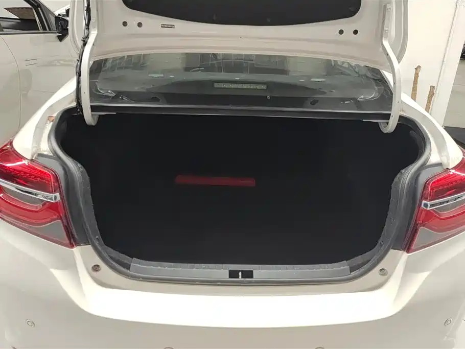 Vios 1.5 L CVT Creation