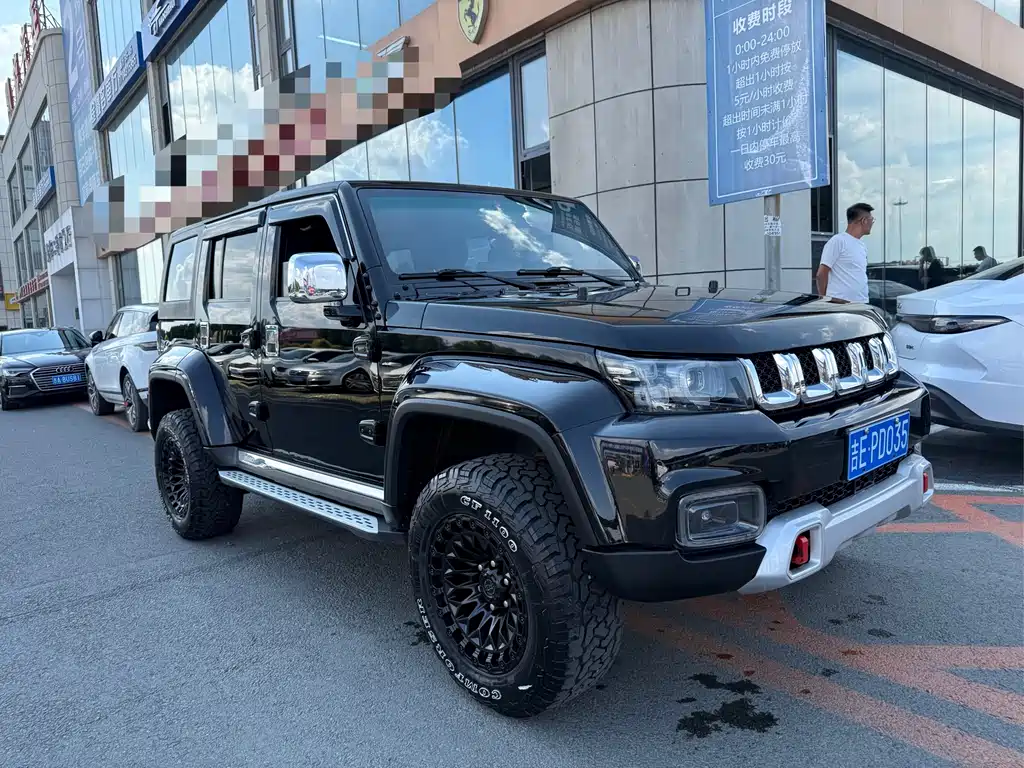 BAIC BJ40 PLUS 2.3 T Auto 4 WD Premium CN-V