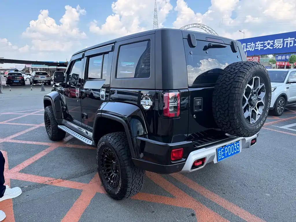 BAIC BJ40 PLUS 2.3 T Auto 4 WD Premium CN-V