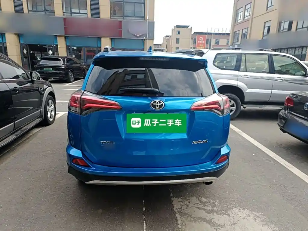 RAV4 2.0 L CVT 2 WD Smart Style CN-V
