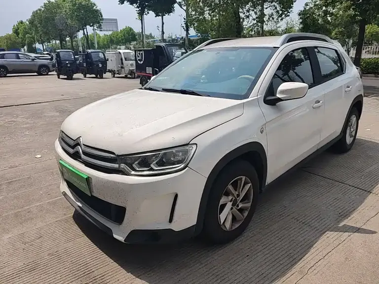 Citroën C3-XR 雪铁龙C3-XR 2017款 1.6 L 自动时尚型