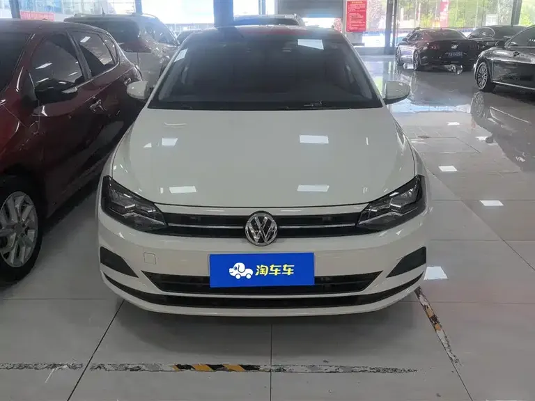 Volkswagen Polo Plus 1.5 L Auto Panoramic Pleasure